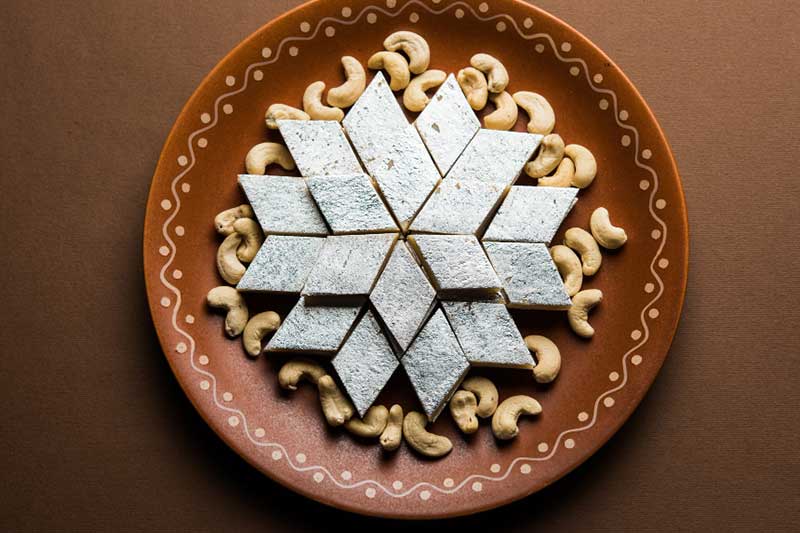 Kaju Katli Holige