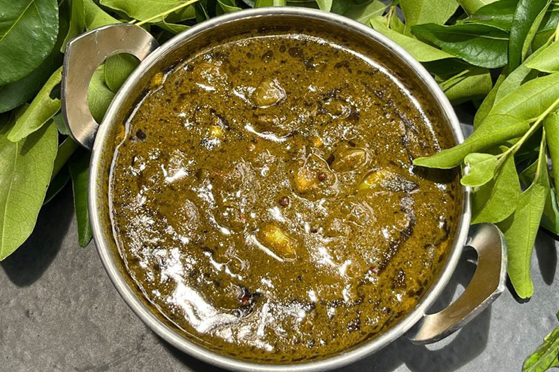 Karuveppilai Kuzhambu