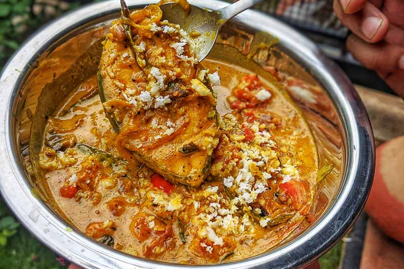 Meen Moilee