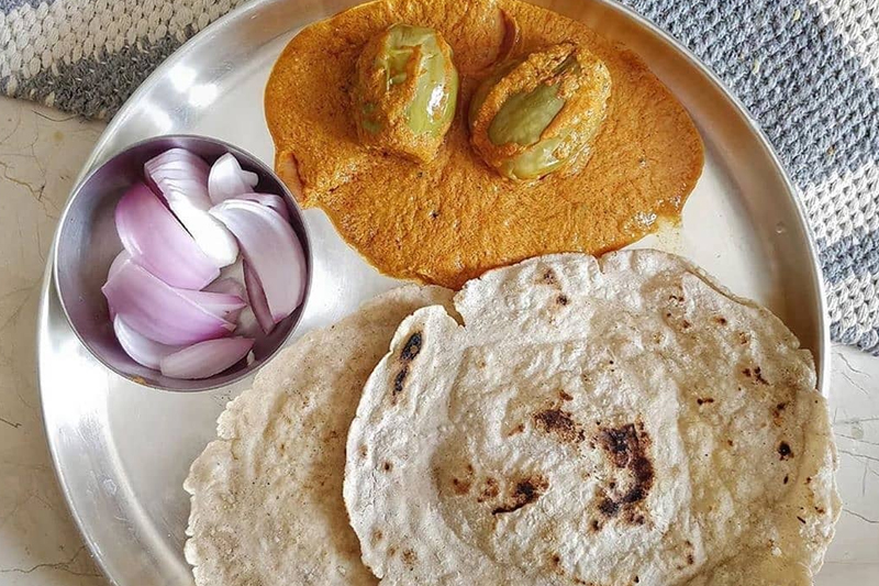 Jowar Roti with Ennegayi