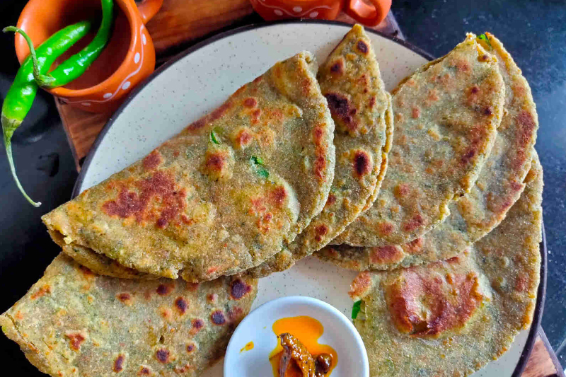 Bathua Paratha
