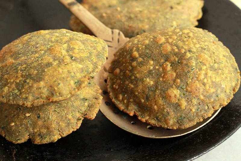 Methi Bajra Poori